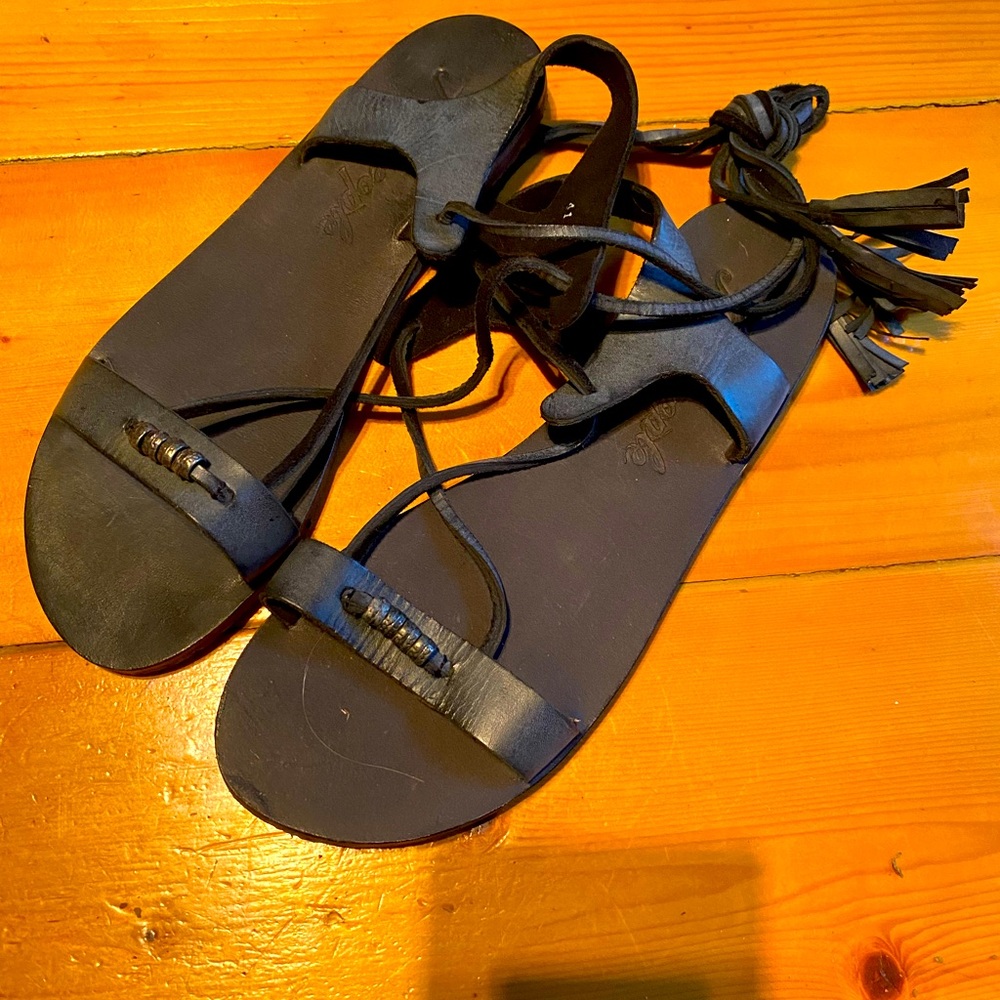 Free People lace up sandels